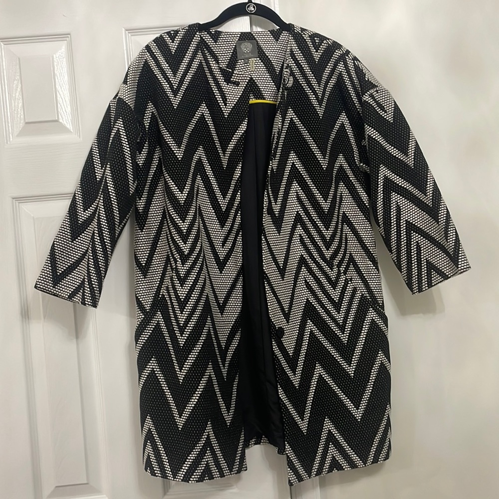 VINCE CAMUTO OVERSIZED CHEVRON BLAZER